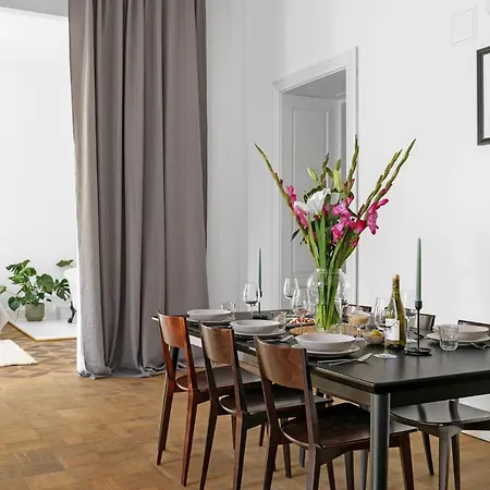 Oomph Koszyki Luxurious Apartamento Varsóvia