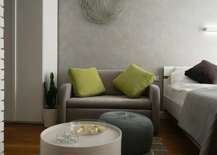 Oomph Koszyki Luxurious Lägenhet